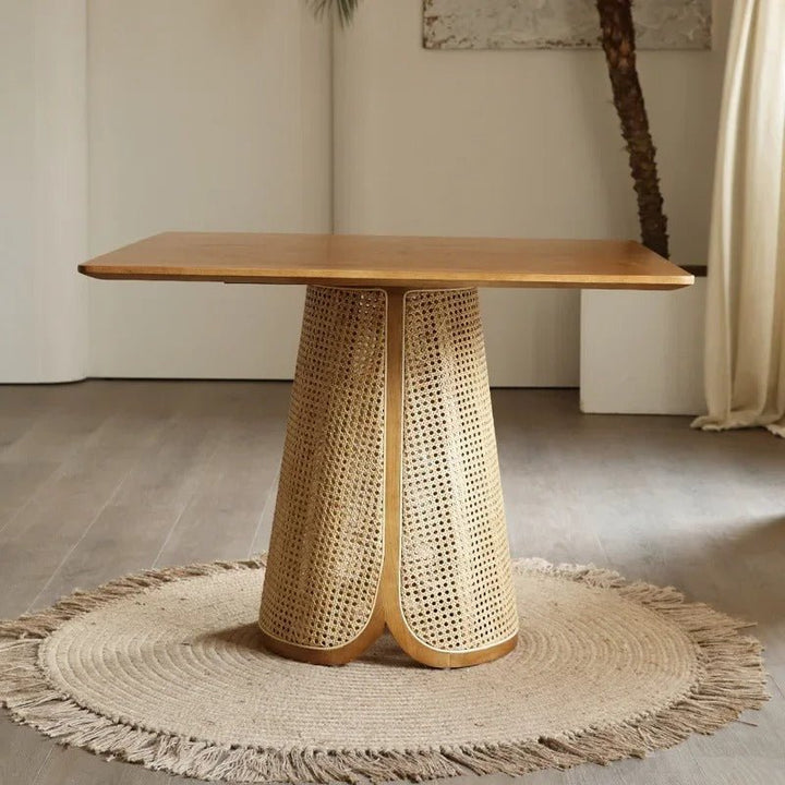 Abbly Dining Table