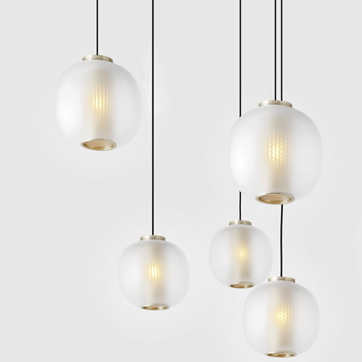 Barry Round pendant