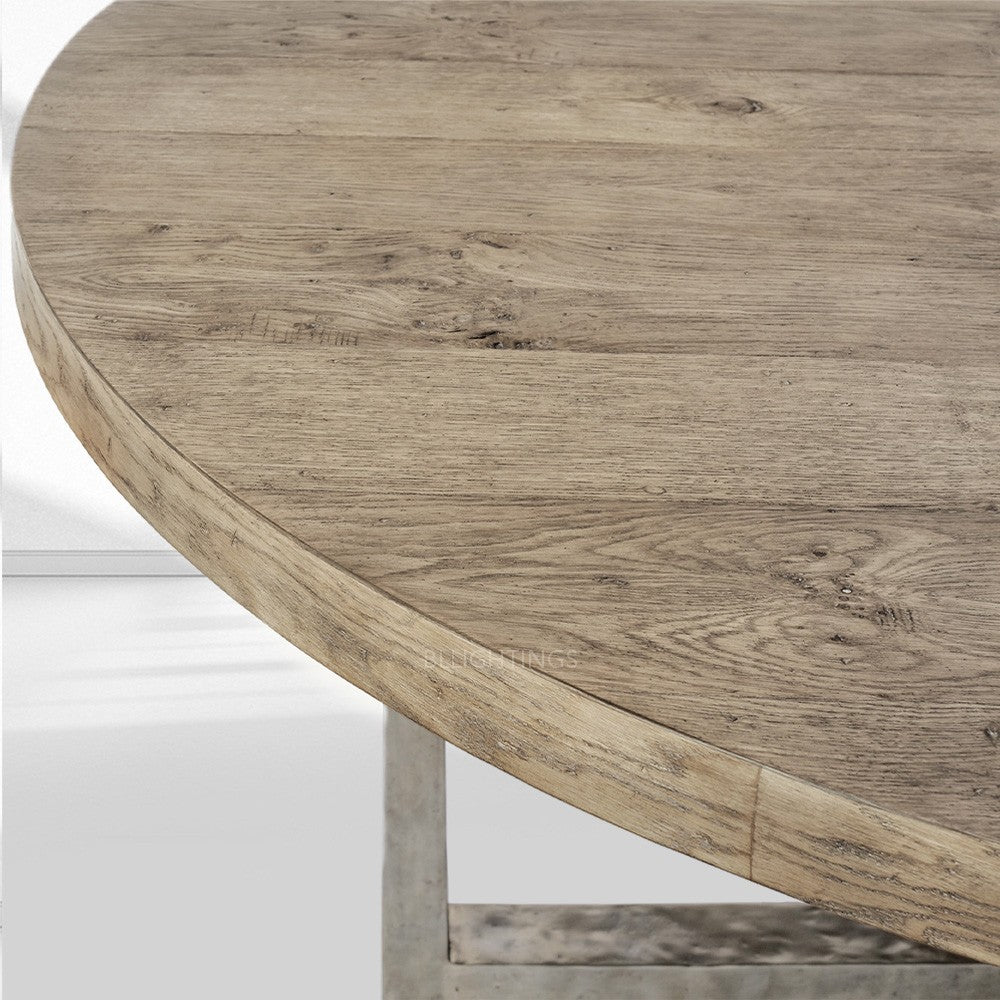 Trace Round Dining Table